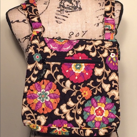 Vera Bradley “Suzani” crossbody - Picture 4 of 5
